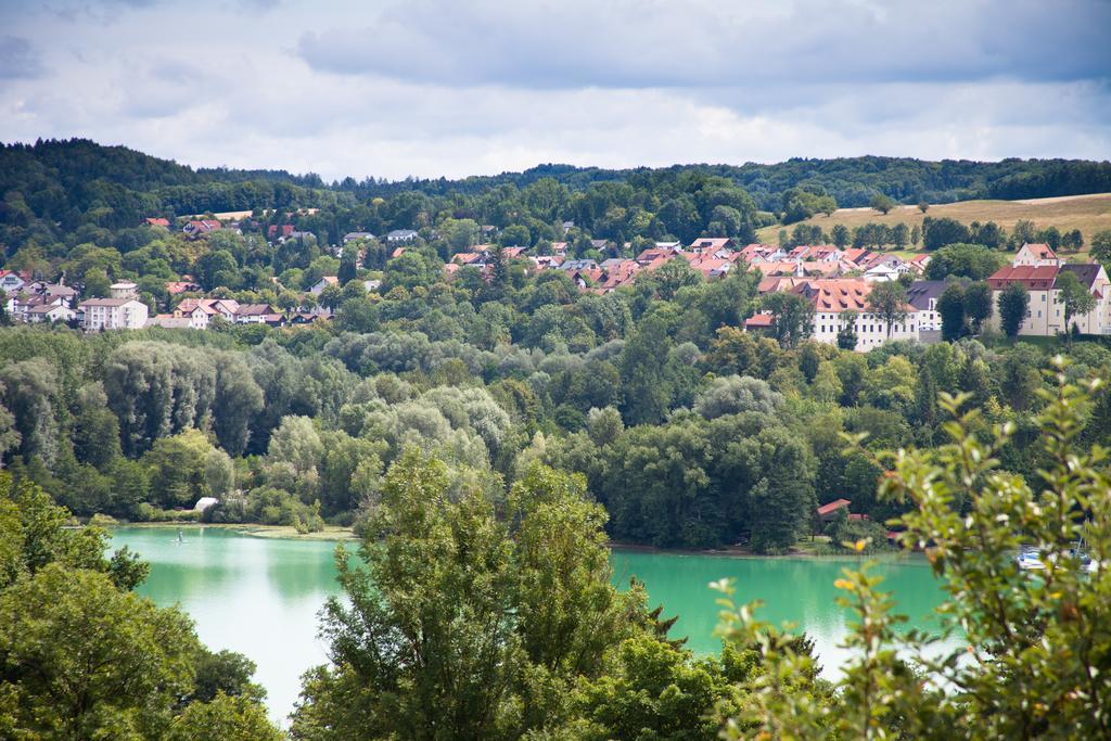 Landgasthof Pilsenhof Entenbraterei Hechendorf am Pilsensee Eksteriør bilde