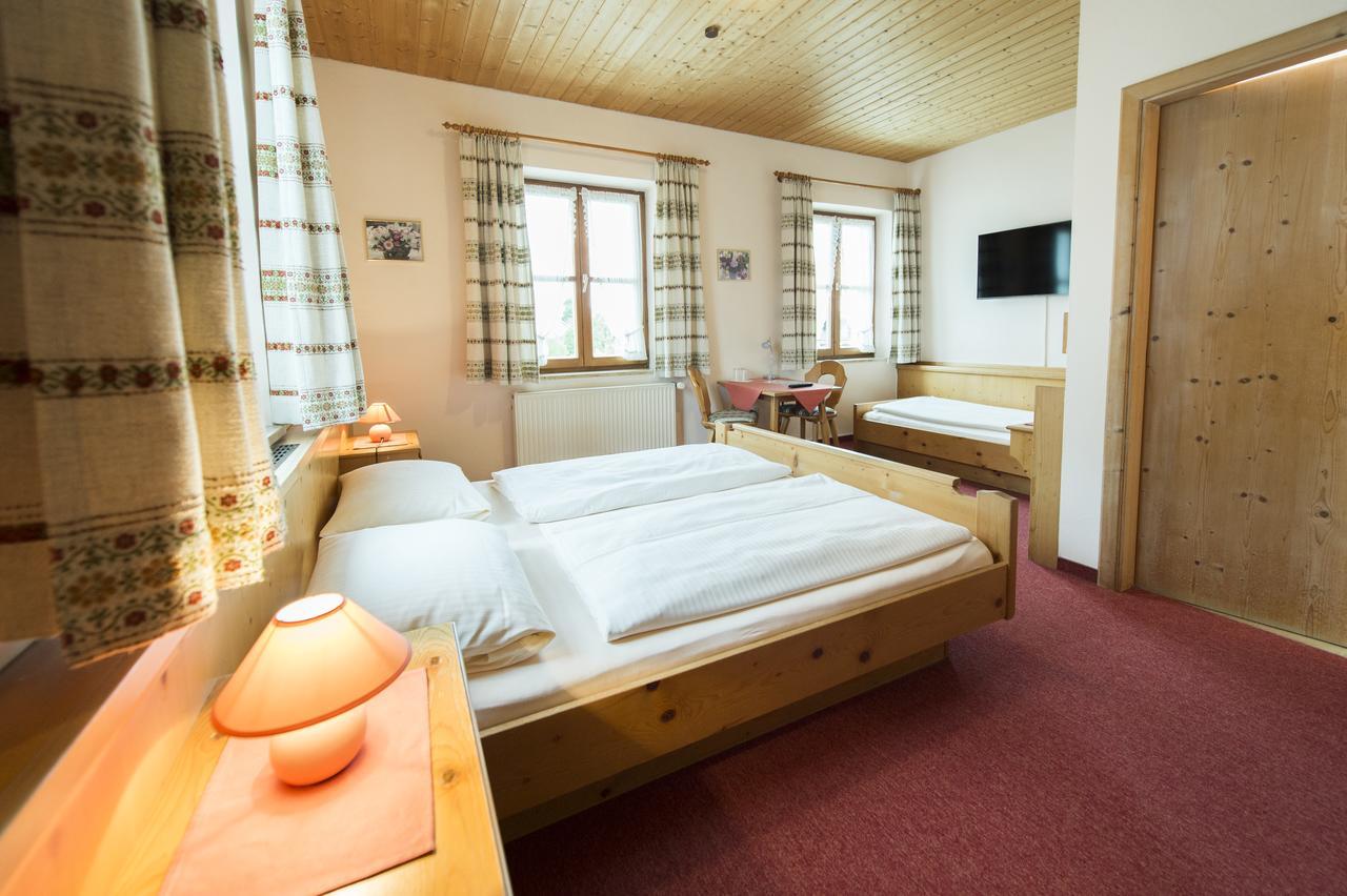 Landgasthof Pilsenhof Entenbraterei Hechendorf am Pilsensee Eksteriør bilde